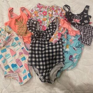 Swimsuit lot size 4t